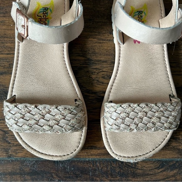 Girls Sandals - Picture 12 of 12